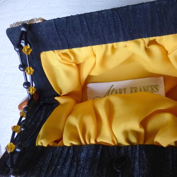 NEW MARY FRANCES FRINGE AMBER BEADED EVENING BAG - Picture 2 of 4